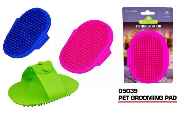 Pets That Play Dog Friendly Pet Grooming Pad - 12.5 x 10cm - Assorted Colours