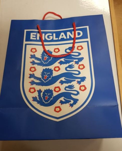 Official England Product - Gift Bag - Large Size Portrait - Blue - 33Cm X 26.5Cm