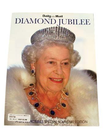 DIAMOND JUBILEE LIFE IN PICTURES BOOK