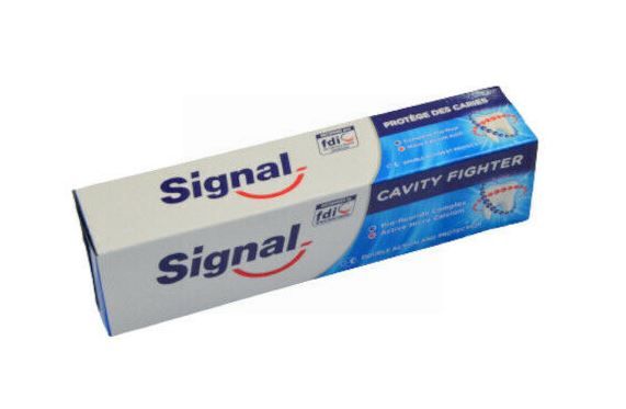 Signal Cavity Fighter Toothpaste with Active Micro Calcium & Pro-Fluoride Complex - 100ml/152g