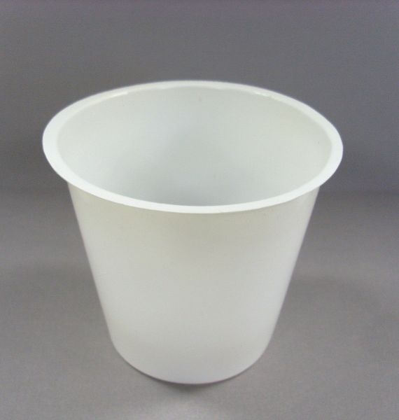 PLANT POT WHITE MEDIUM