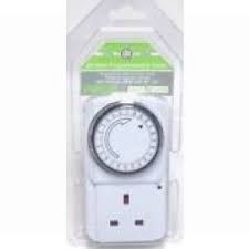 Plug In Energy Saving 24 Hour Programmable Timer Switch Socket 