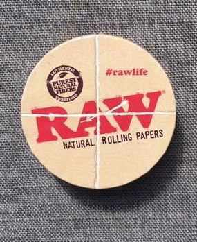 Raw Round Pop Up Click Tin