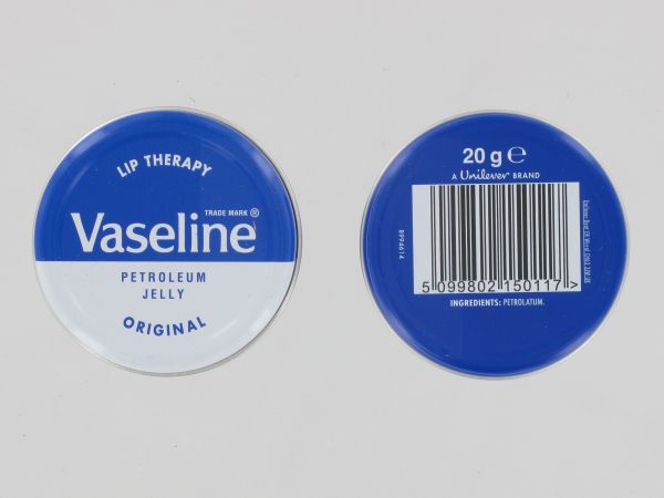 Vaseline Lip Therapy Petroleum Jelly Original - 20 Grams