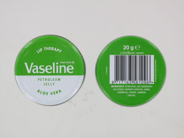 Vaseline Lip Therapy Aloe - 20 Grams