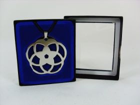 NECKLACE - WITH FLOWER DESIGN STEEL PENDANT